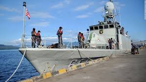 Indonesian rescue teams are fearing the worst as oxygen supplies on a missing indonesian naval submarine are thought to have run out. Nl95vz4wuy5p0m