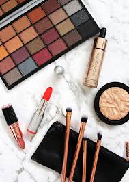 Choose from a wide range of professional, bridal, airbrush & ladies makeup kit from best makeup kit brands. Makeup Box Home Bargains Beside Makeup Brush Set Price In India Till Makeup Video Kannada Movie Without Make Makeup Tips Glasses Makeup Tools Makeup Revolution
