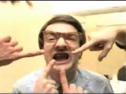 Jonathan Lambert ➽ fan de ➽ Mr Pringle ➽ André Merle