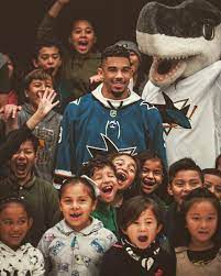 Maybe you would like to learn more about one of these? Evander Kane On Twitter Today I Got To Surprise Elementary Students Teachers With Free School Supplies At Sat S Game Vs Cgy You Ll Get A 25 Giving Card To Use At Https T Co Nmdocu9hbk