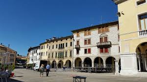 Find station information, search timetables and book tickets to and from sacile. Well Designed City Centre Review Of Piazza Del Popolo Di Sacile Sacile Italy Tripadvisor