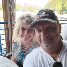 Fishing for small fish in Muskingum River creek