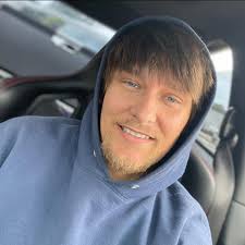 DO NOT approach the CLOWN known as HOLLYWOOD HARRY while at Universal  Studios Hollywood