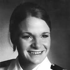 Leslie M. (Custer) Grimm '85 (2001)