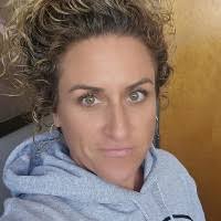 1700+ profilů „Estruch“