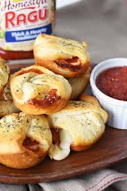 40 min prep time total time 1 hr 10 min ingredients 5 servings 6. Easy Pizza Bombs Recipe Pepperoni And Cheese Sizzling Eats