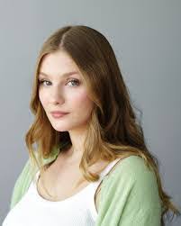 Lindsey Herl's Instagram, Twitter & Facebook