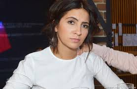 „ich habe viele freunde am set und wir sind alle eine große familie, deswegen geht mir das sehr nahe. Gzsz Star Chryssanthi Kavazi Sie Bricht In Tranen Aus