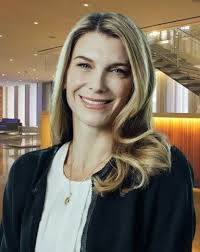 This lawyer stays close to SEC rules, both as in-house and outside counsel 