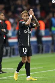Le brésilien, buteur et solide derrière a réagi au micro de rmc sport, hier soir. Neymar Lors Du Match De Ligue Des Champions De L Uefa Opposant Le Paris Saint Germain Contre L Etoile Rouge De Belgrade Au Parc Des Princes A Paris France Le Purepeople
