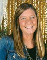 Leslie Ballou's Instagram, Twitter & Facebook