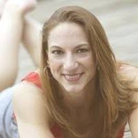 Leah Pierce's Instagram, Twitter & Facebook