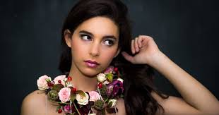 Calles en Flor, Villa Botánica Cañete de las Torres: Susana Oubiña y Pilar  Arriaga demostrarán su pasión por el arte floral a través de la instalación  efímera que realizarán en Calle Córdoba