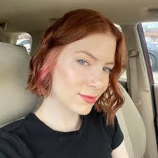 Andrea Levesque's Instagram, Twitter & Facebook