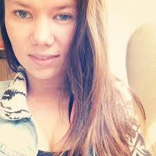 Lisa Feenstra's Instagram, Twitter & Facebook