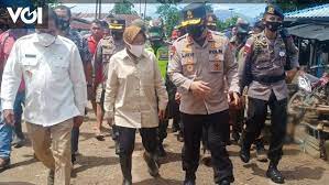 #dandim 0906/tgr#korem 091/asn#kodam vi/mlw pic.twitter.com/wjegr063hc. Risma Scolds Tagana Officer In Ntt Flood You Re Just Standing Working There