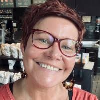 Tracy Kershner's Instagram, Twitter & Facebook