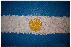 Todos los 20 de junio se recuerda el día de la bandera nacional, el emblema patrio de la república argentina que fue creado por el gral. Ideas Para Decorar Y Hacer Banderas Con Diferentes Tecnicas Dia De La Bandera Bandera Argentina Manualidades