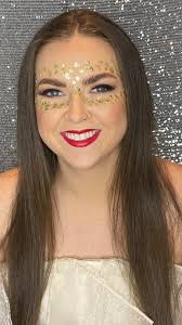 Thank you so much @miaconnor for an amazing bridal makeup masterclass and  my stunning friend @jademason for being my model for the day ♥️  Transforming Jade into a glowing bride during Mia