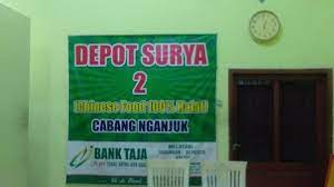 Tak heran dengan cepat nama telor asin ruth menjadi populer di depot dan toko di nganjuk. Depot Surya 2 Chinese Food Restaurant Nganjuk Restaurant Reviews