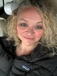 Members, do you smile at yourself in love? Do you live in harmony with  yourself? If not, today is a great day to start doing so. Members, say  something about this, as