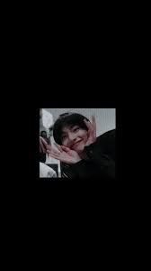 Don't use them just for clout! Pin Oleh Nellyqaisara Di Para Saken Wallpaper Kim Taehyung Fotografi Abstrak Artis