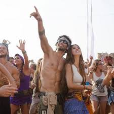 Malang First Look Aditya Roy Kapur And Disha Patani S First Look From The Film Looks Delightfully Charming Pinkvilla Its plot, narrative, characters, climax and multitude of twists and turns are a heady mix and honestly, too much to take at one go. malang first look aditya roy kapur and