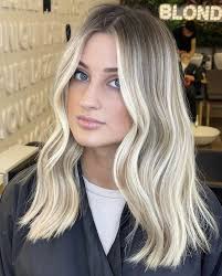 Kim Stoops (kstoops19)