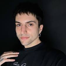 We had so much fun joining Kelly Clarkson in surprising “Cabana Boy Troy”  with his own personal love song set up by his wife