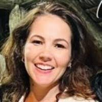 Edith Oliveira's Instagram, Twitter & Facebook