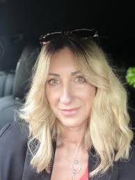 Hi all! I just wanted to introduce myself and share a photo that I took I'm  60 plus , vegetarian for over 40 years and passionate about helping ladies  feel comfortable about