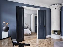 It's dressed to the nines for the holiday season. How To Add Classic Blue To Your Home