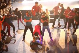 Pariu cu viata, serialul care a debutat pe 12 septembrie 2011 si va tine cu sufletul la gura mii de adolescenti si nu numai pe durata difuzarii acestuia, in fiecare seara de luni, de la 20.30, la pro tv, se anunta unul cu foarte personajele intepretate de ei au inceput deja sa cucereasca telespectatorii. Pariu Cu Viata Un Serial Pentru Toate Generatiile Vezi Aici Despre Ce Este Vorba Foto Romanii Au Talent Protv