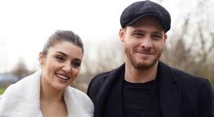 يدور المسلسل حول ايدا التي تعلق. Twxpscgl Lue4m