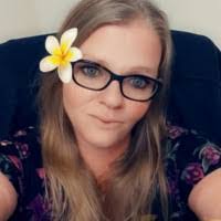 Leslie Liles's Instagram, Twitter & Facebook