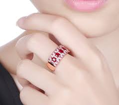 Achetez des bagues de fiançailles à petit prix en ligne sur miniinthebox.com aujourd'hui ! Bague Orientale A Paris Or Rose Rubis Et Diamants