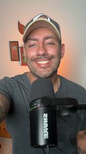 hoy despierta sabiendo lo orgulloso que estoy de ti, mereces escucharlo  siempre...