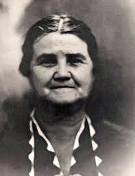 My Maternal Grandparents Beve P. Bingham & Maud Parman Bingham, Aunt Wanda  Bingham & Grandpa's Sister Aunt Sudie Parker. On the steps of her house in  (Knox Co. Bryant's Store KY.).(1960s) My
