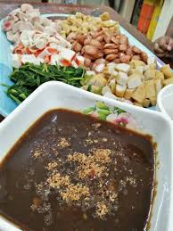 Kalau nak tau, jalen ni sekarang dah ada banyak produk yang dikeluarkan selain kicap. Cara Buat Kuah Yong Tau Fu Yang Mudah Sedap Murah Rasa Food Brownie Cake Recipe Homemade Recipes