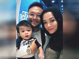 Namun nama syatilla semakin dikenali selepas berkahwin dengan pelakon yang popular di malaysia iaitu shaheizy sam. Kehamilan Isteri Hadiah Hari Lahir Sam