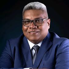 Alberto Enrique Petit Padilla (@albertopetit24)