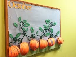 This Was My October Bulletin Board The Leaves Have The Names Of People With Birthdays In The Mon October Bulletin Boards Bulletin Boards Fall Bulletin Boards