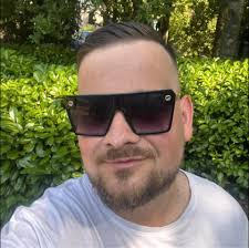 🔍 ZVEREJNENIE ZOZNAMU nájomcov nových bytov na Kalinčiakovej ulici vo  Vranove Zverejňujem dnes zoznam nájomcov nových pridelených bytov na  Kalinčiakovej ulici, pretože som očakávala, že mesto ho v záujme  transparentnosti zverejní samo.