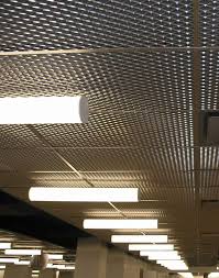 Metal Ceiling Panels Love This Look Plus It S Sustainable Metallicheskij Potolok Podvesnoj Potolok Dizajn