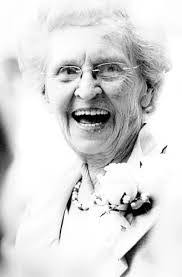 Betty Redding's Instagram, Twitter & Facebook