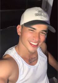 Y Mientras Tanto Sigo Esperando