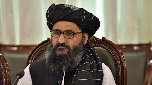 الملا محمد عمر مؤسس الحركة، يحاول الدفاع عن الحركة، فيقول إن الفكرة نبعت في ذهنه بعد أن فكر في الفساد المستشري في ولاية قندهار، حيث كان يتلقى علومه الدينية. Jky6fe8gqz87qm