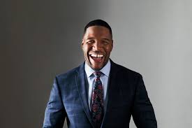 The host of the $100k pyramid, michael strahan, takes interviewing to an awkwardly close level. How Michael Strahan Took Control Of His Post Football Career
