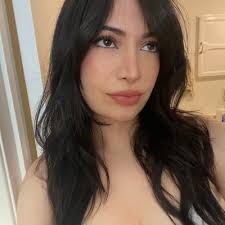 Cassandra Paez (@Cassandra_paez)