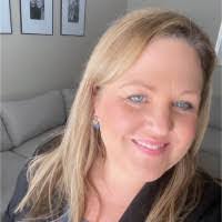 Sarah Cronkhite's Instagram, Twitter & Facebook